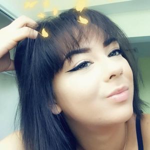 Meet your Posher, Felicity